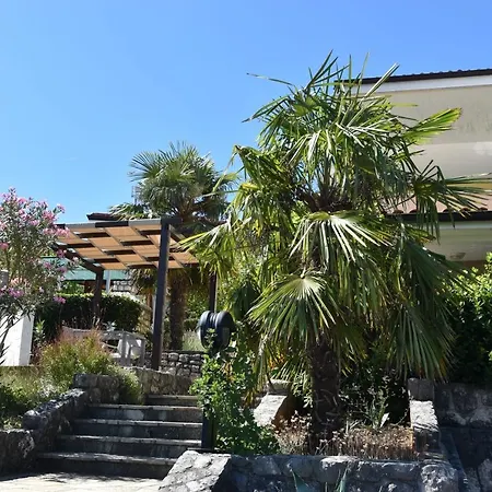 Apartamento Paris Njivice